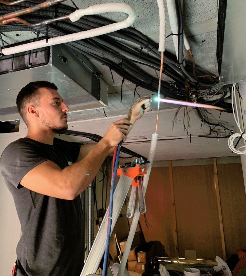 Techniciens Professionnels